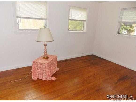 616 Willow Street - Photo 9