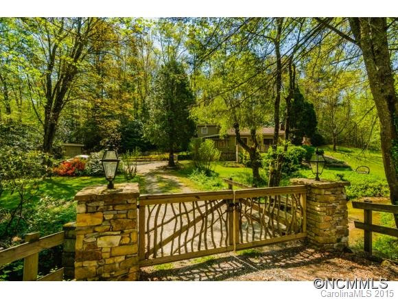 2641 Golden Road - Photo 2