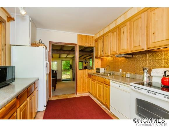 2641 Golden Road - Photo 16