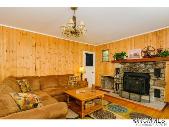 2641 Golden Road - Photo 17