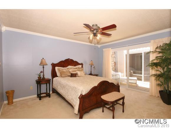 124 Deerlake Drive - Photo 5