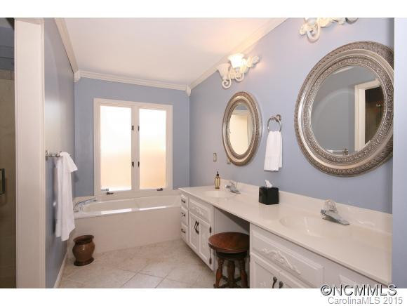 124 Deerlake Drive - Photo 6