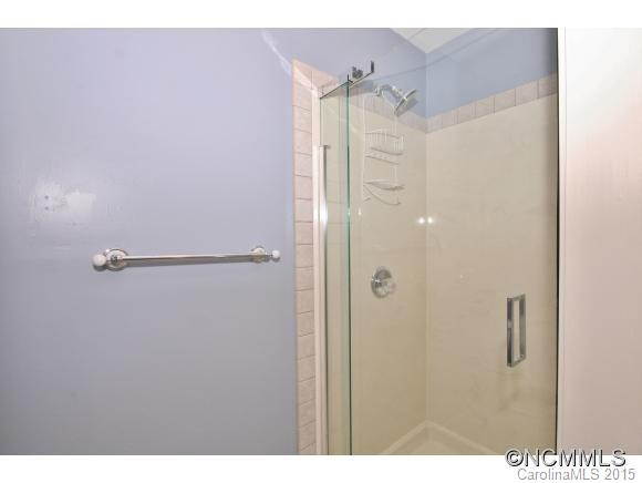 124 Deerlake Drive - Photo 7