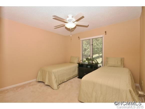 124 Deerlake Drive - Photo 8