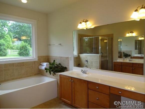 211 ALMOND BRANCH DRIVE - Photo 10