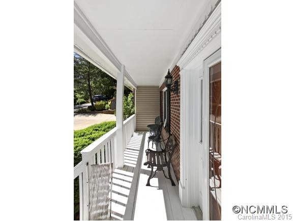 46 FOXBERRY DRIVE - Photo 2