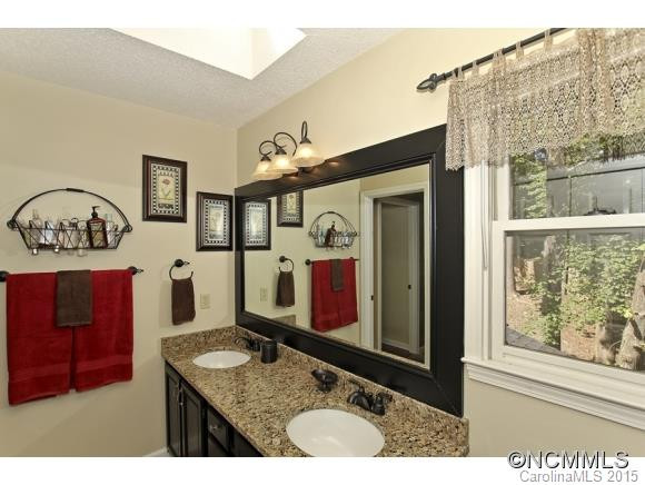 46 FOXBERRY DRIVE - Photo 11