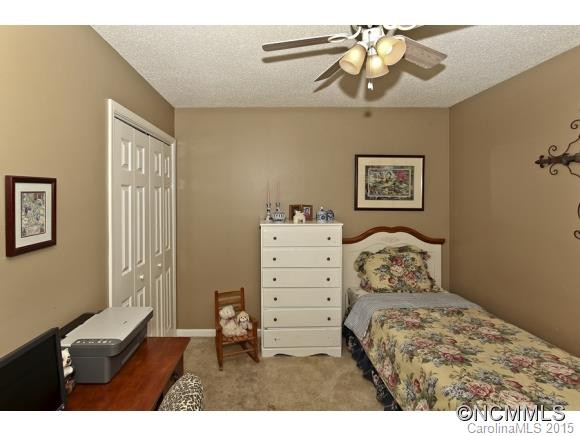 46 FOXBERRY DRIVE - Photo 12