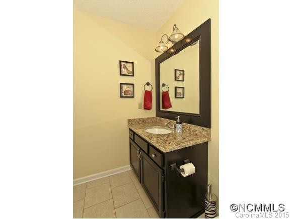 46 FOXBERRY DRIVE - Photo 14