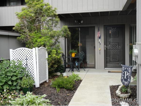 4 Lakemoor Lane - Photo 4