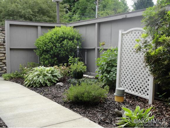 4 Lakemoor Lane - Photo 5