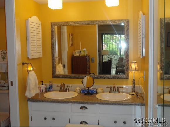4 Lakemoor Lane - Photo 10