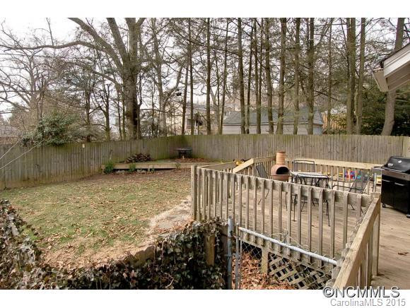 9 Colonial Place - Photo 17