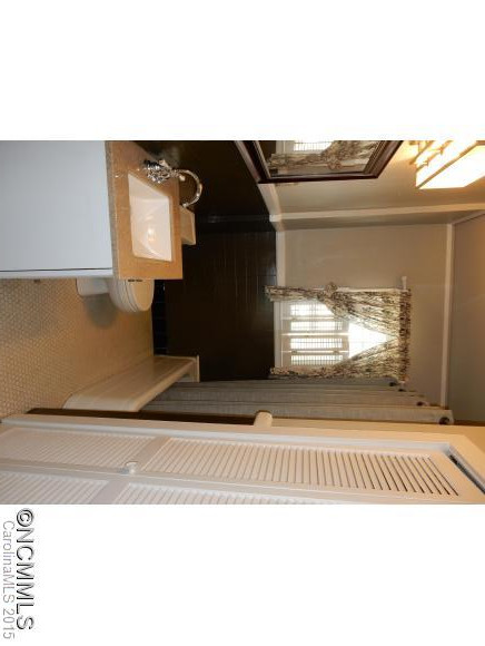 9 Colonial Place - Photo 10