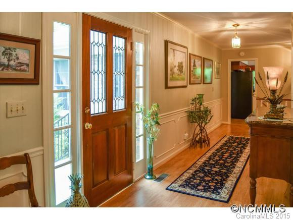 216 Heathcote Rd - Photo 2