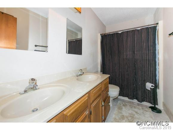 234 Meadow Woods Drive - Photo 13