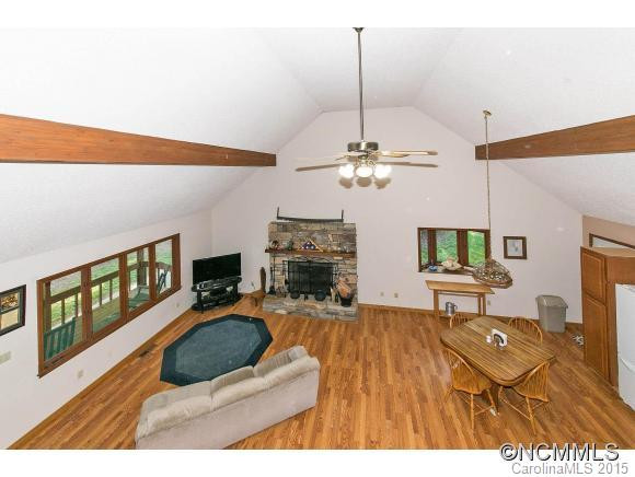 234 Meadow Woods Drive - Photo 3