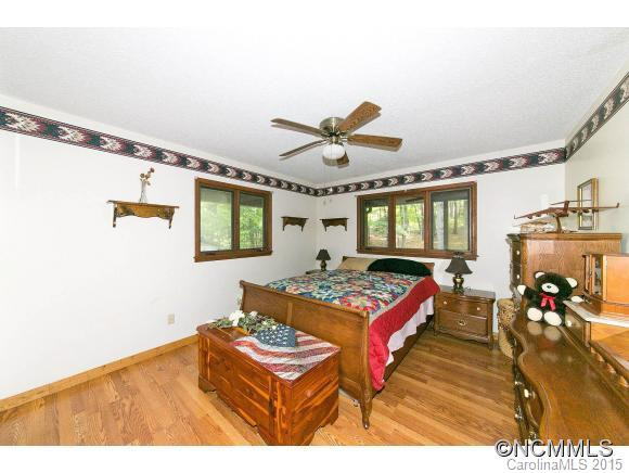 234 Meadow Woods Drive - Photo 10