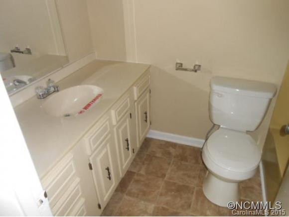  - Photo 3