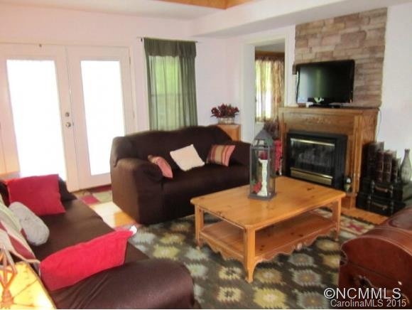 658 Hoyles Orchard Road - Photo 2