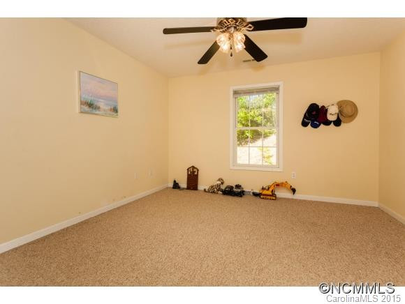 25 Falcon Crest Drive - Photo 13