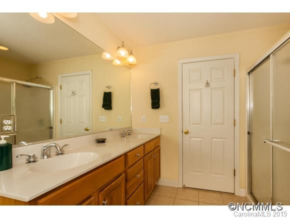 25 Falcon Crest Drive - Photo 9