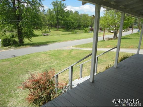 324 North Cleghorn Street - Photo 4