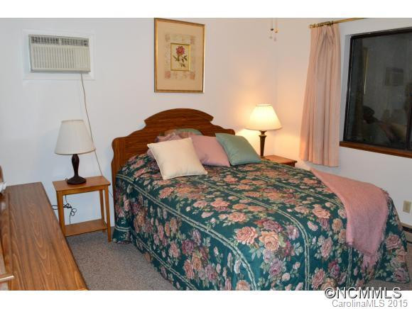 117 Bristol - Photo 11