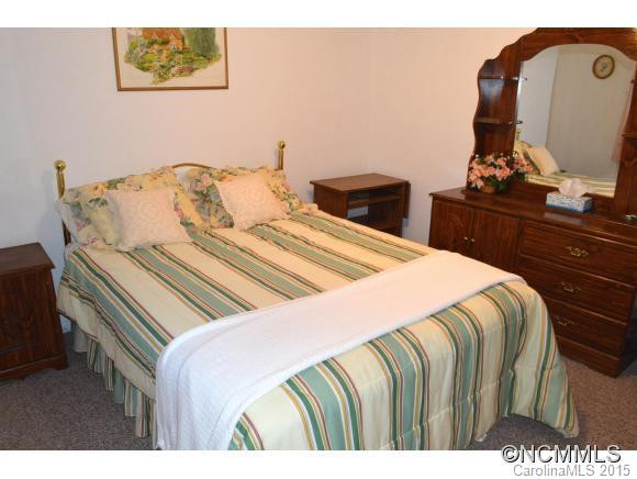 117 Bristol - Photo 12