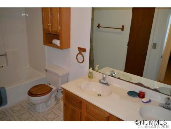 117 Bristol - Photo 13