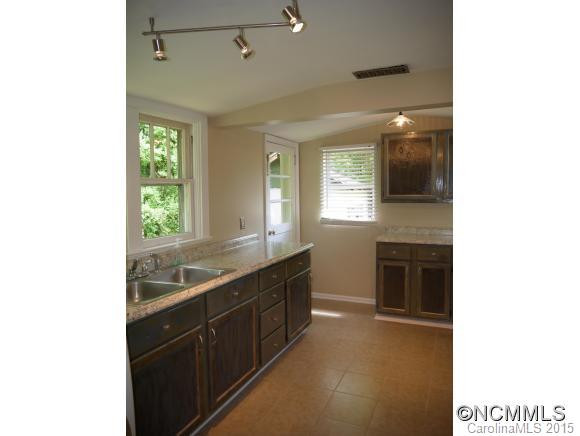 32 Longs Chapel Road - Photo 4