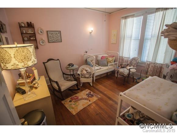 124 Norwood Avenue - Photo 8