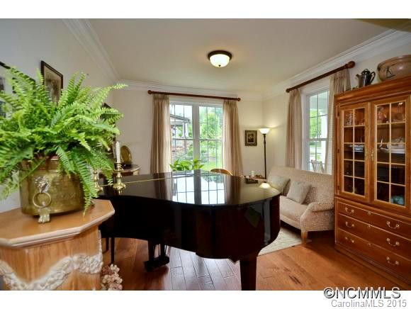 11 Light Cahill Court - Photo 3