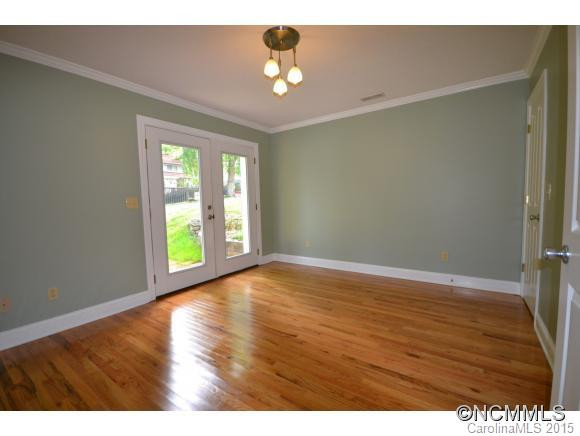 24 East Indiana Ave - Photo 14
