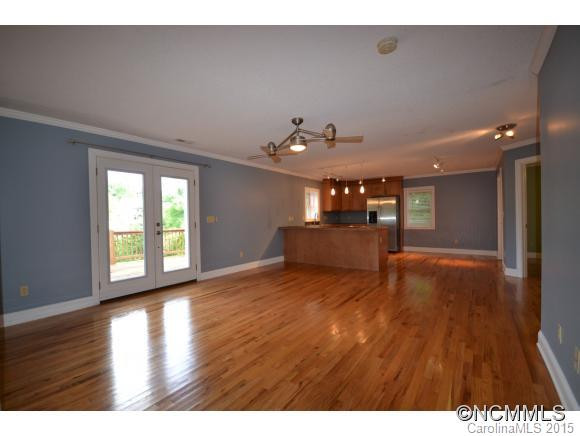 24 East Indiana Ave - Photo 4