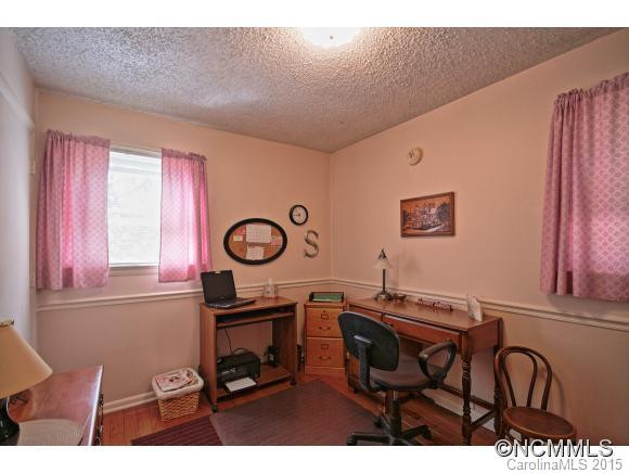 5 Sharon Lane - Photo 9