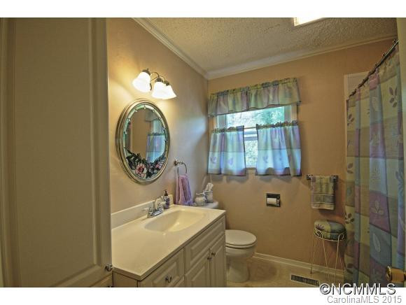 5 Sharon Lane - Photo 10