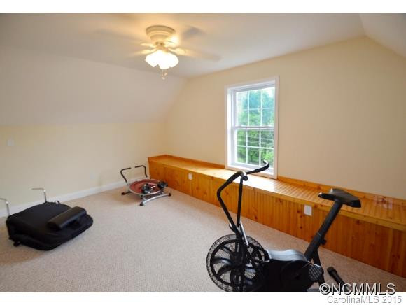 404 Stratford Rd - Photo 16