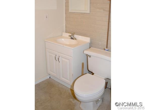 404 Stratford Rd - Photo 23