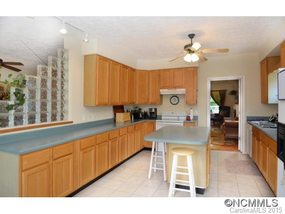 404 Stratford Rd - Photo 9