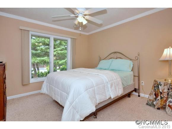 303 Windy Knoll Drive - Photo 17