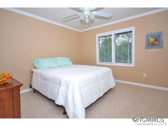 303 Windy Knoll Drive - Photo 18