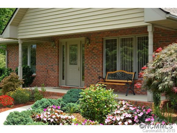 303 Windy Knoll Drive - Photo 4