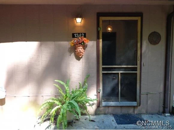 1342 Mckenzie Way South