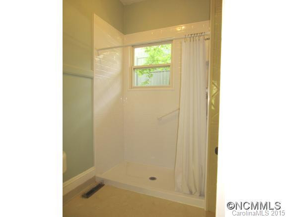 905 Kanuga Road - Photo 15