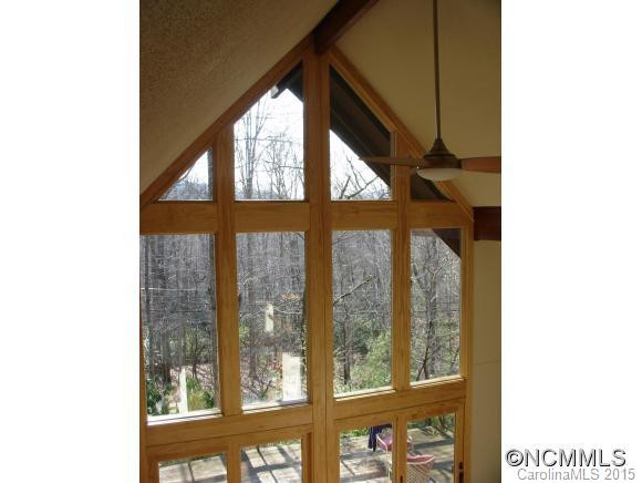 667 Cardinal Road - Photo 2