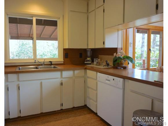 667 Cardinal Road - Photo 11