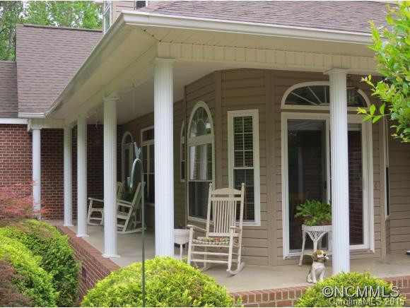 133 Sassafras Hill Drive - Photo 2