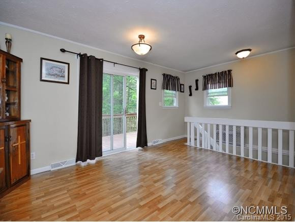 40 MAPLE AVE. - Photo 12