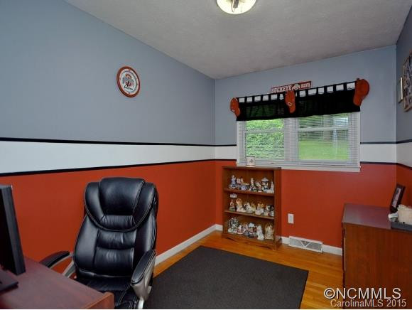 40 MAPLE AVE. - Photo 7